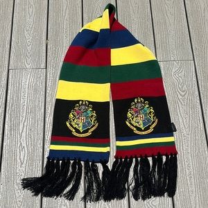 Hogwarts School Crest Knitted Scarf!
